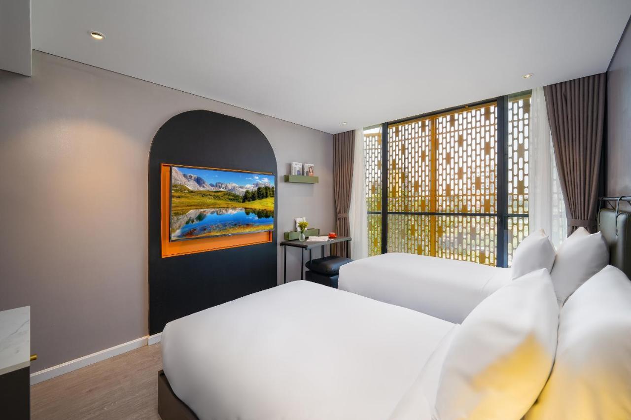 M92 Boutique Da Nang Beach Hotel Екстер'єр фото