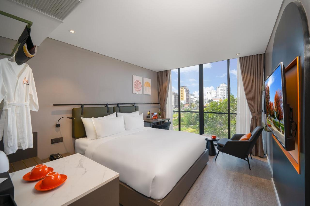 M92 Boutique Da Nang Beach Hotel Екстер'єр фото