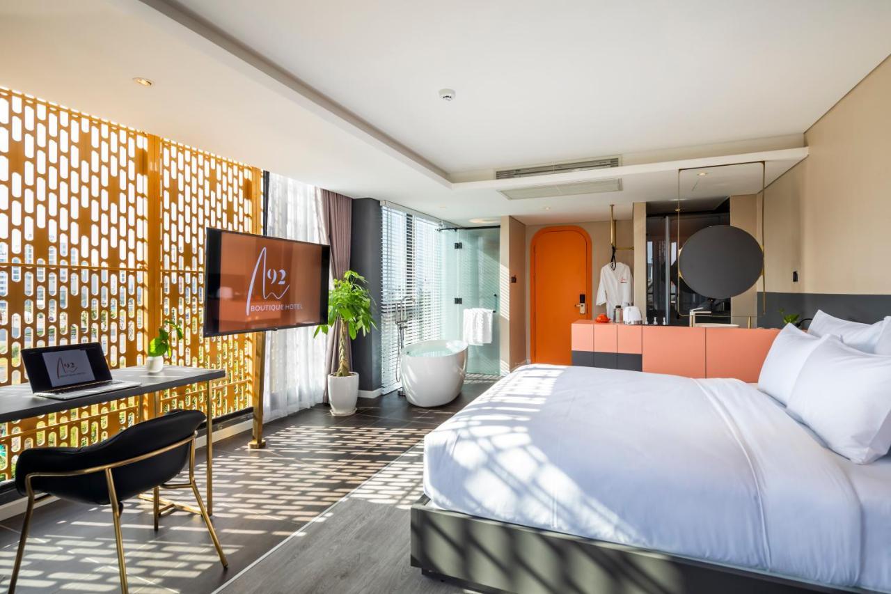 M92 Boutique Da Nang Beach Hotel Екстер'єр фото