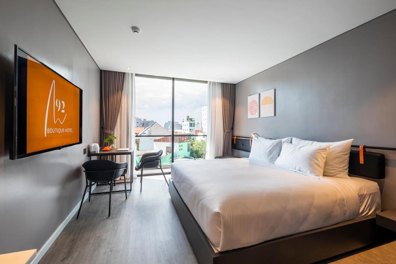 M92 Boutique Da Nang Beach Hotel Екстер'єр фото