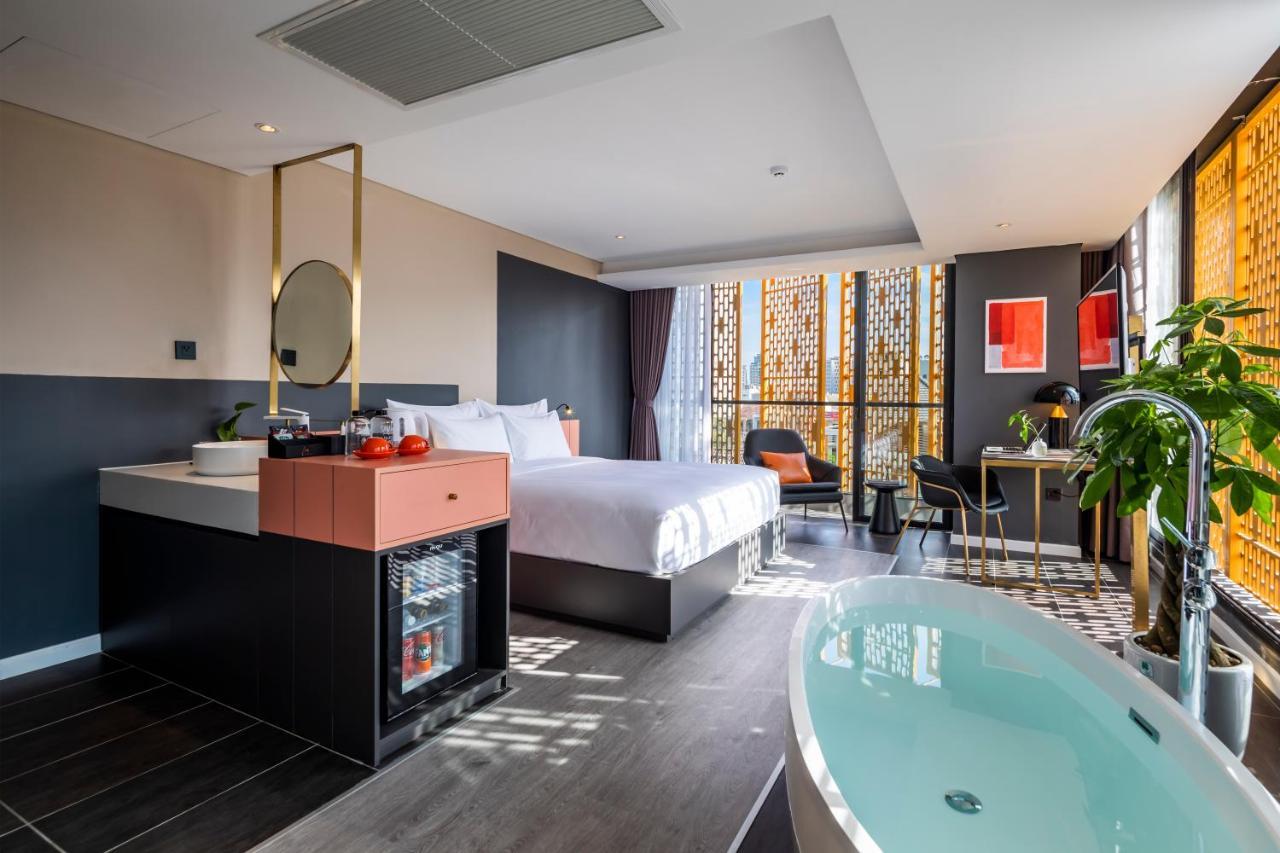 M92 Boutique Da Nang Beach Hotel Екстер'єр фото