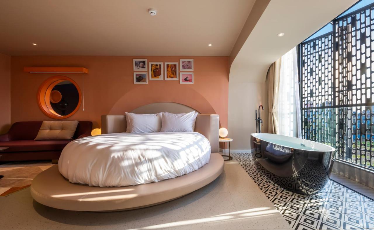 M92 Boutique Da Nang Beach Hotel Екстер'єр фото